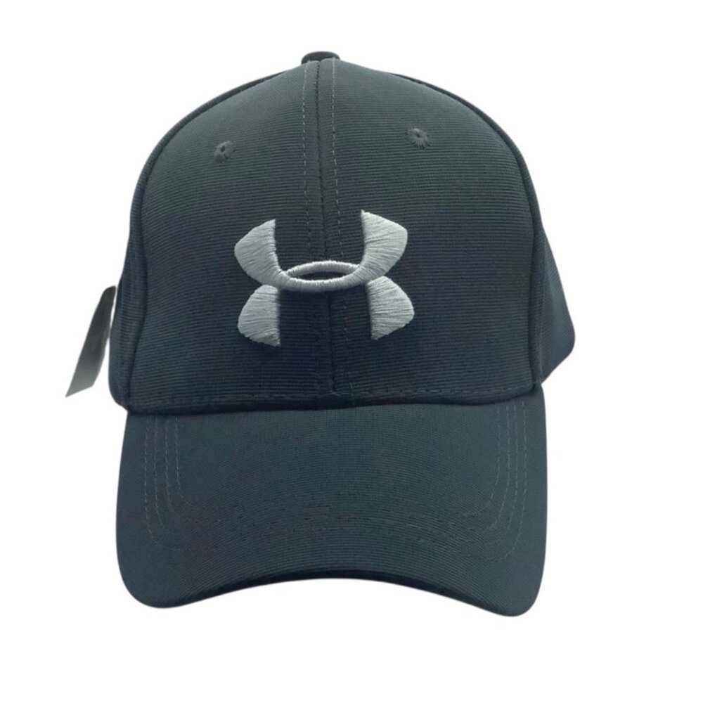 Under Armour Black Adjustable‎ Hat Embroidered Logo Lightweight Durable One Size